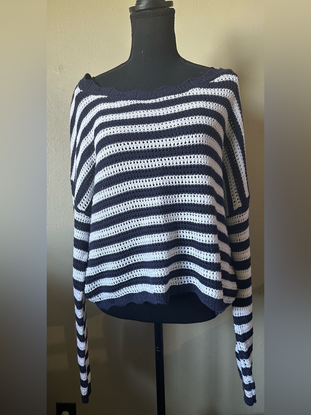 Moon River Navy and White Striped Off-the-Shoulder knit Sweater L cotton blend